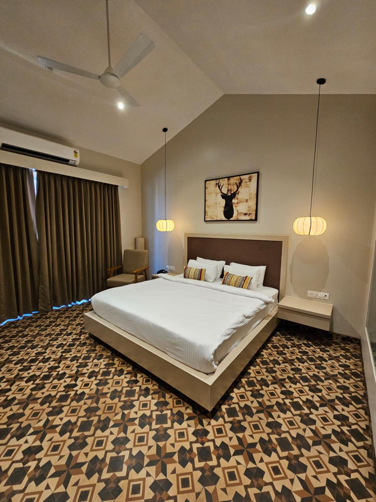 River Estates Luxury Resort & Spa Karjat Exterior photo